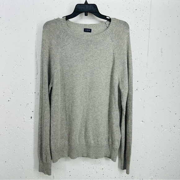 J. Crew Men's size Medium Gray Wool Blend Crewneck Sweater - Picture 2 of 11